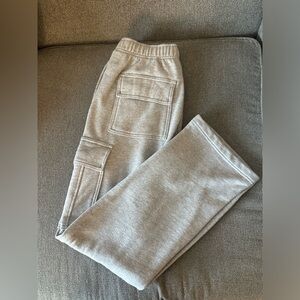 Aritiza TNA Cargo Light Grey Sweatpants